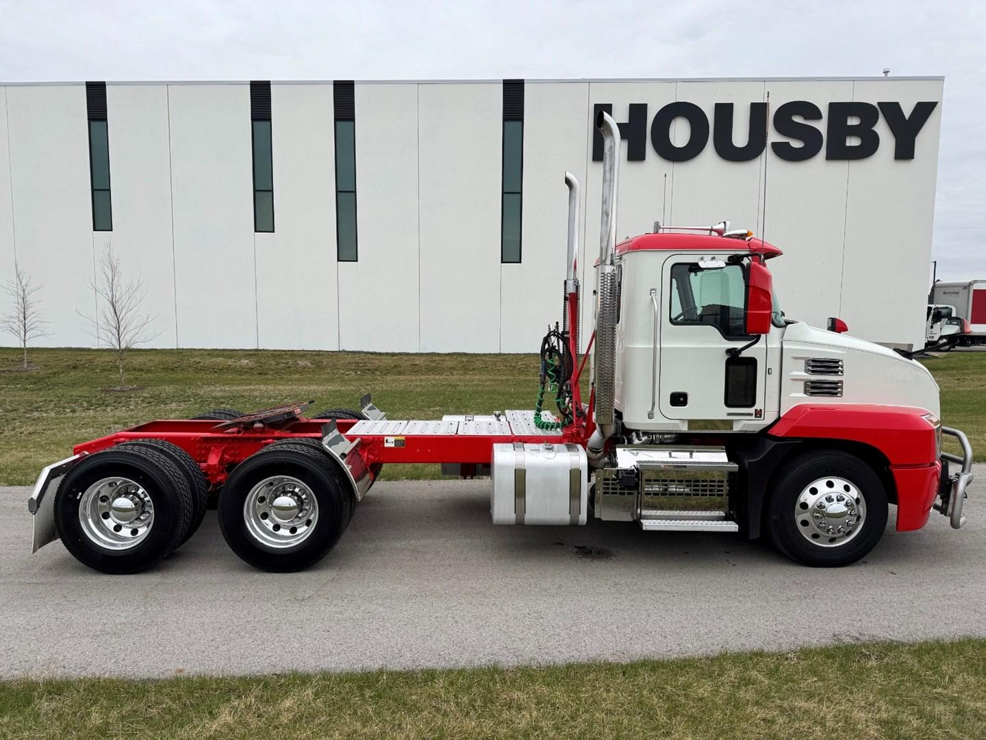 2023 Mack Anthem in Ankeny, IA — photo 7